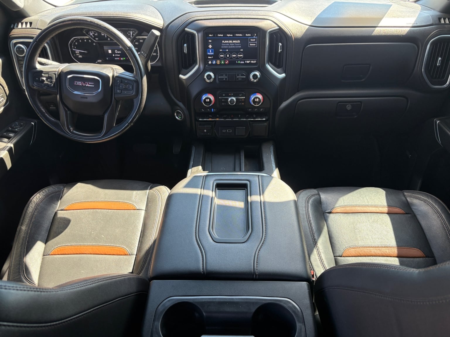 GMC Sierra photo 12