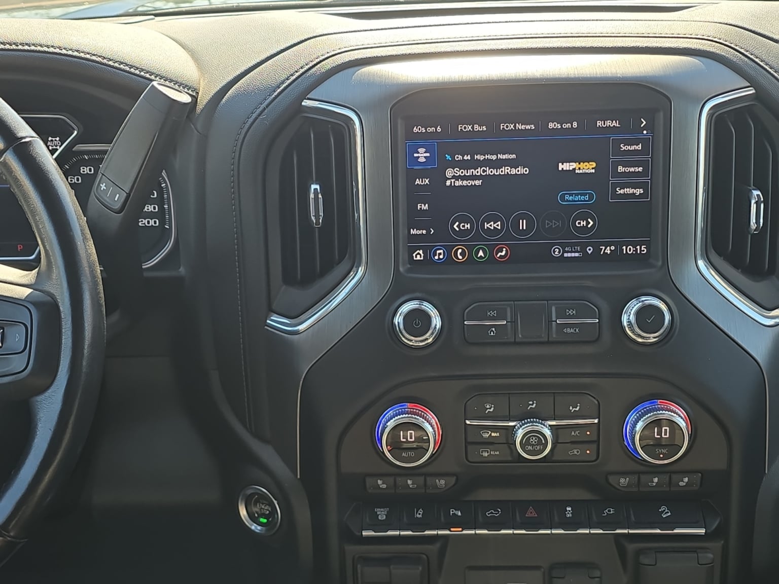 GMC Sierra photo 15
