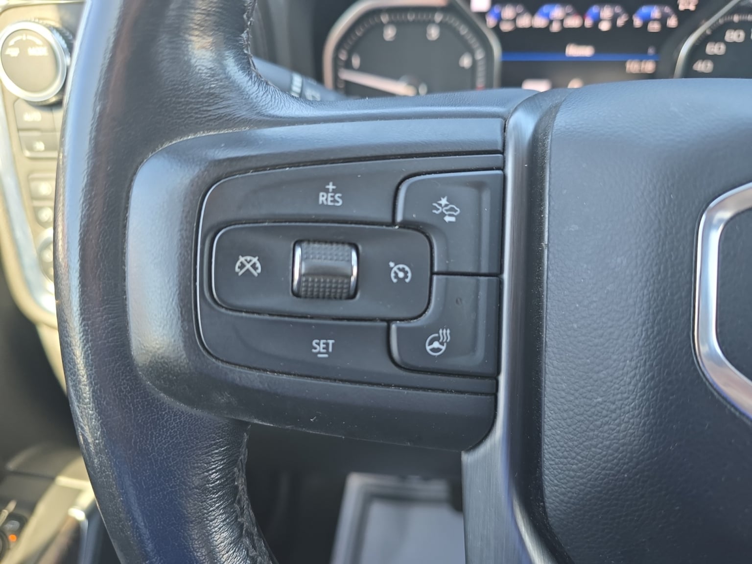 GMC Sierra photo 22