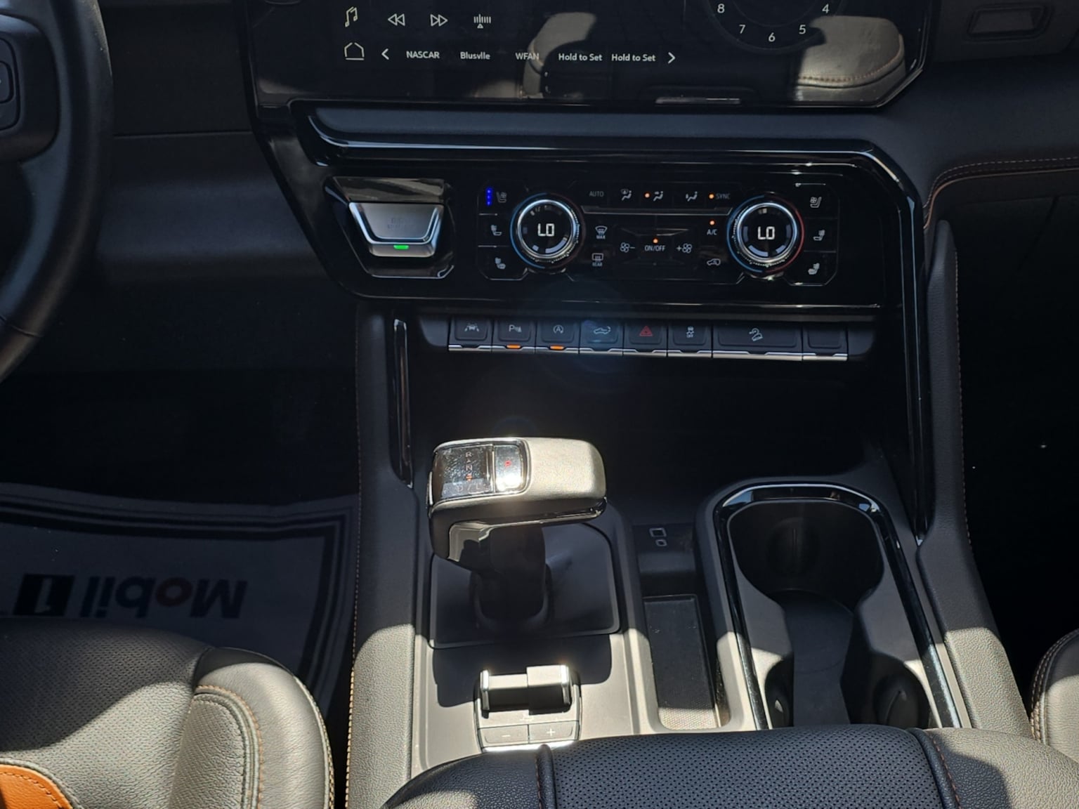 GMC Sierra photo 15