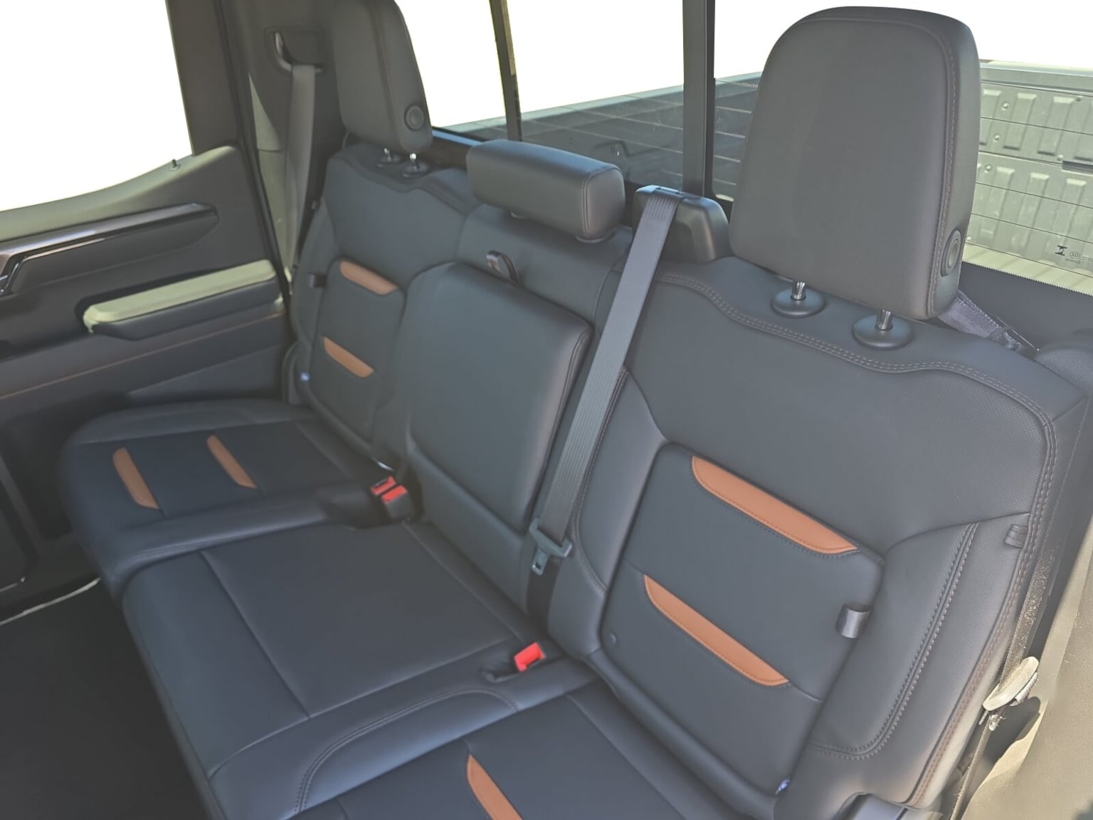 GMC Sierra photo 16