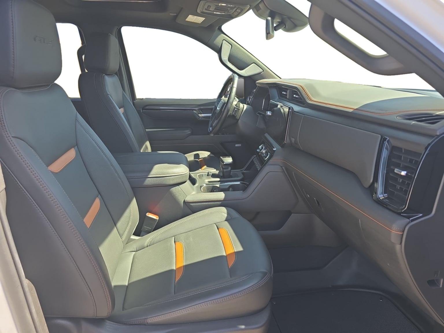 GMC Sierra photo 17