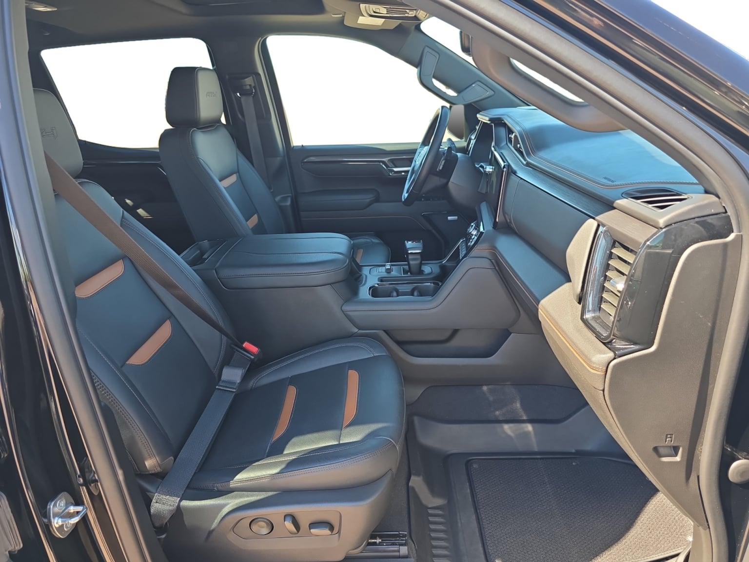 GMC Sierra photo 17