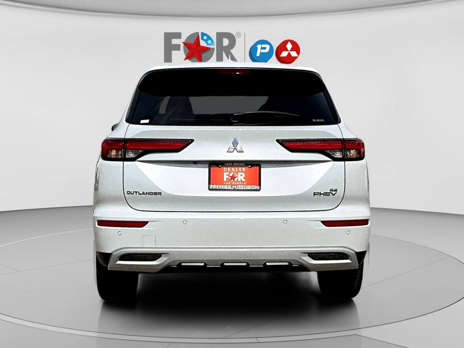 2025 Mitsubishi Outlander Plug-in Hybrid SE - Photo 4