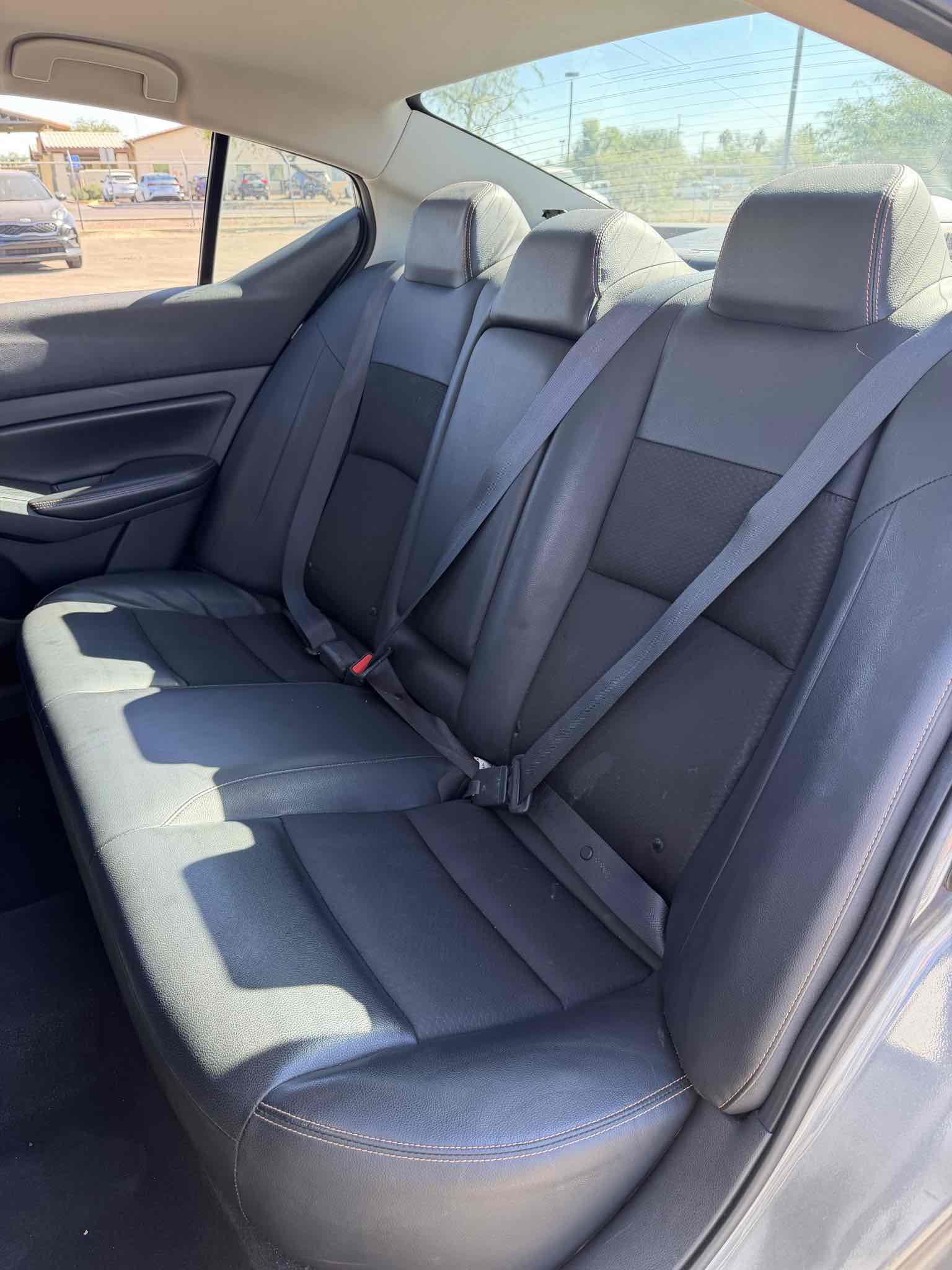 2021 Nissan Altima 2.5 SR photo 3