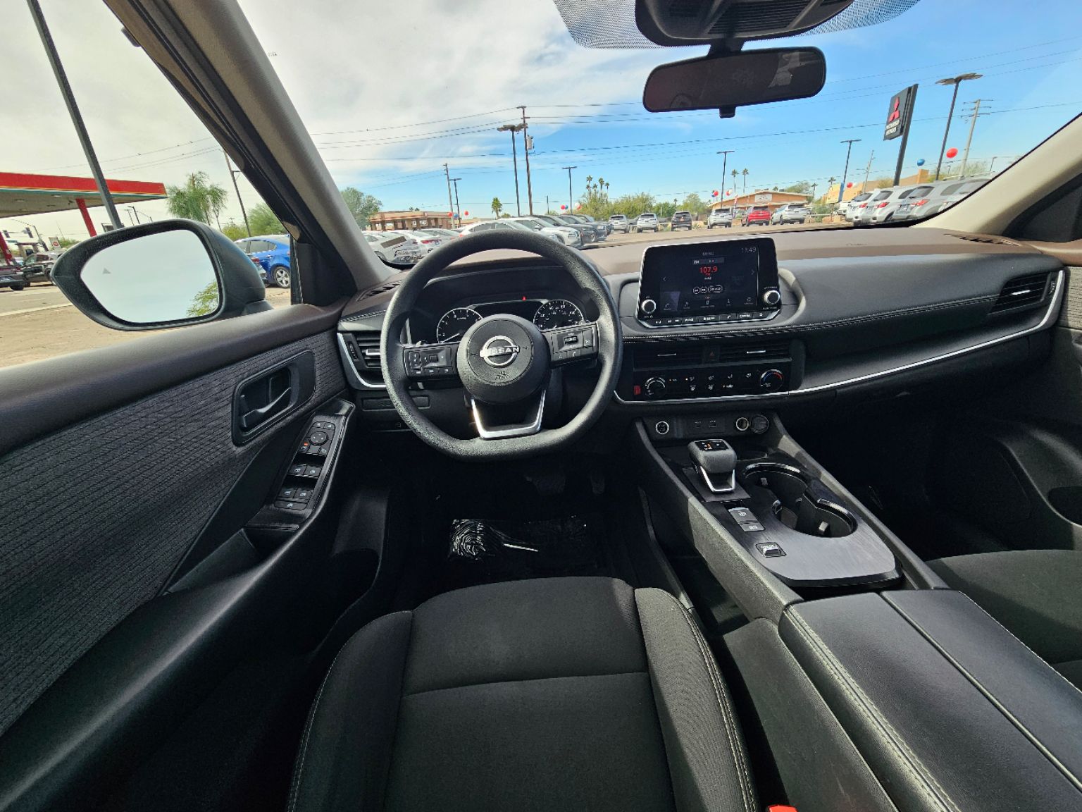 2023 Nissan Rogue S photo 2