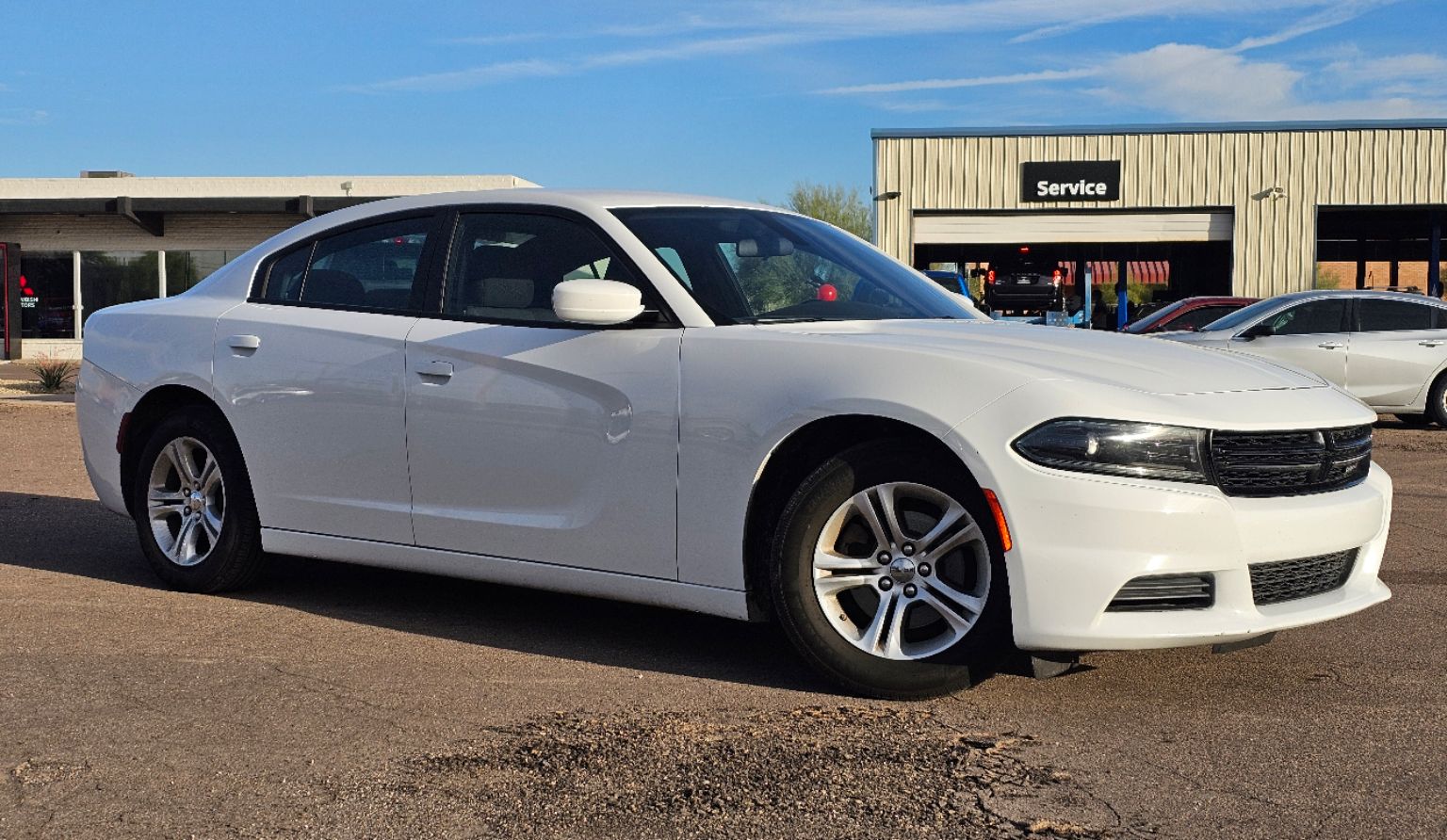 2022 Dodge Charger SXT photo 2