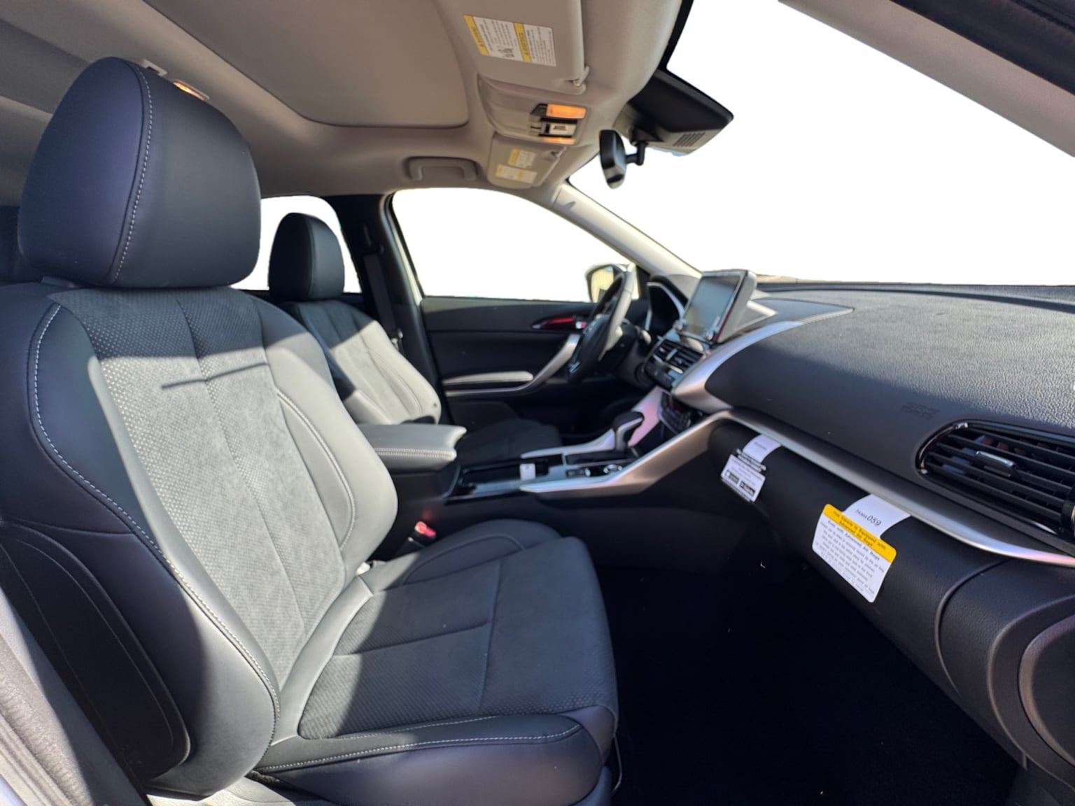 2026 Mitsubishi Eclipse Cross SE - Photo 17