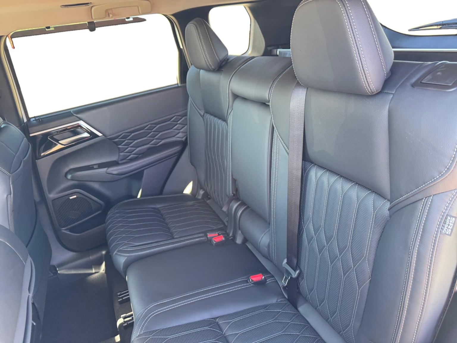 2026 Mitsubishi Outlander SEL - Photo 16