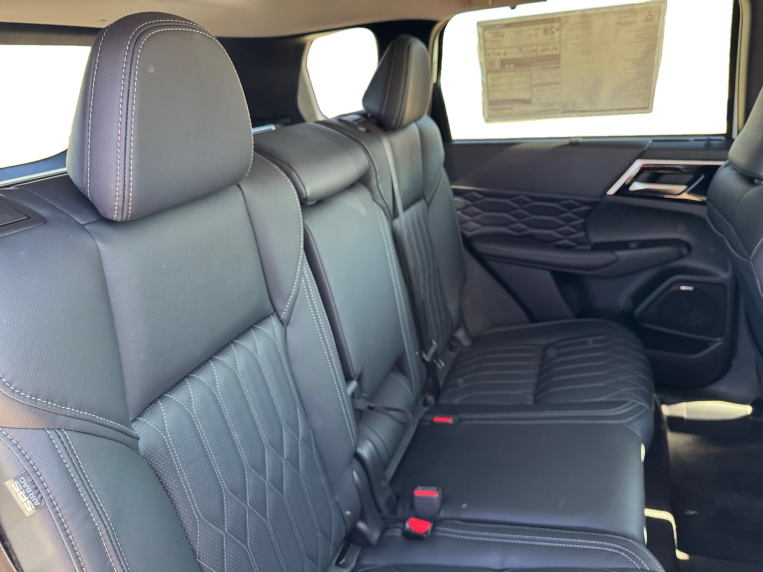 2026 Mitsubishi Outlander SEL - Photo 18