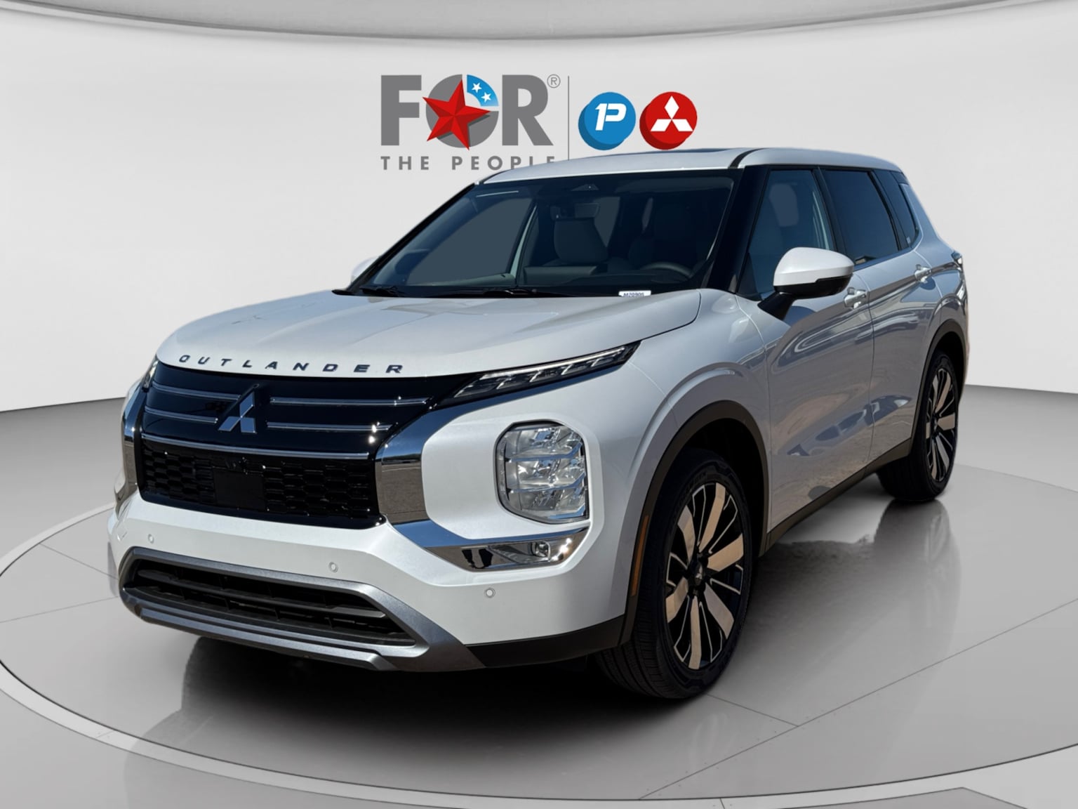 2026 Mitsubishi Outlander SE FWD's photo