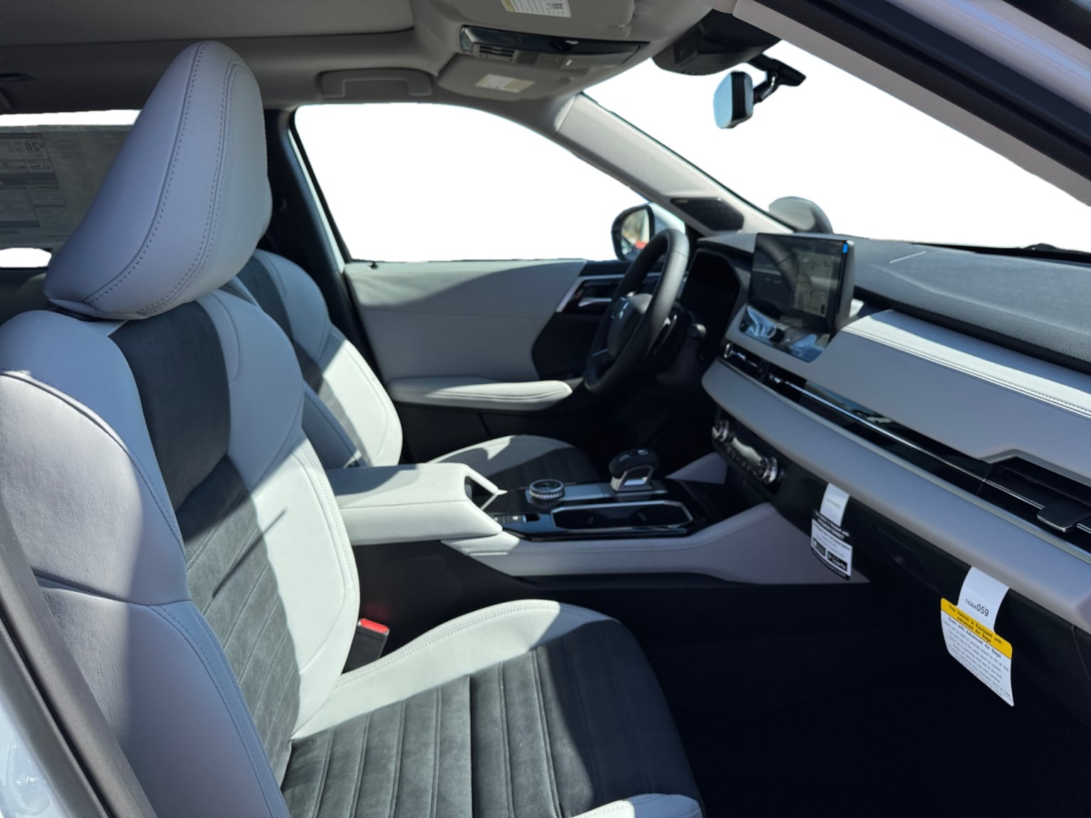 2026 Mitsubishi Outlander SE - Photo 17