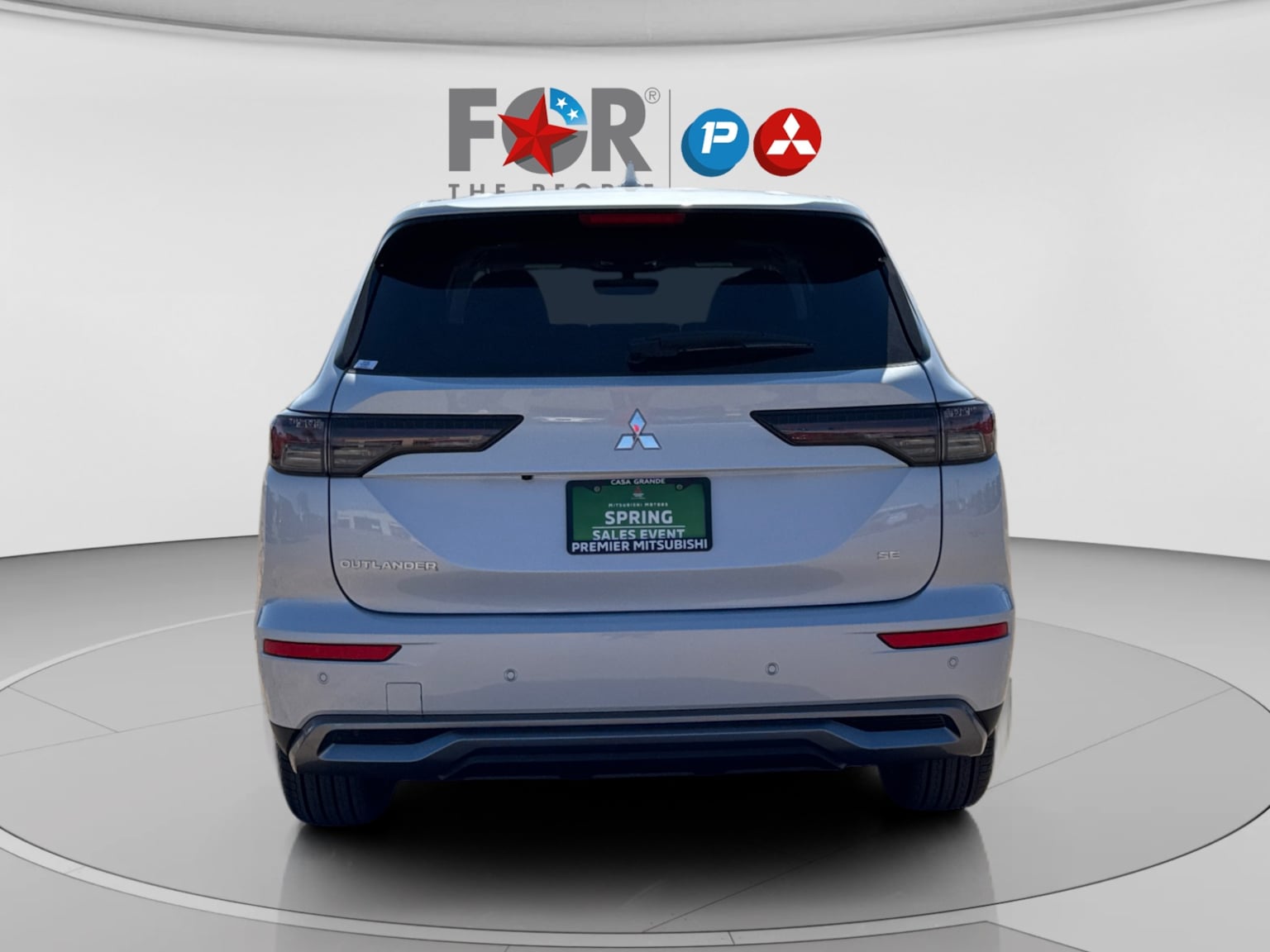 2026 Mitsubishi Outlander SE - Photo 4