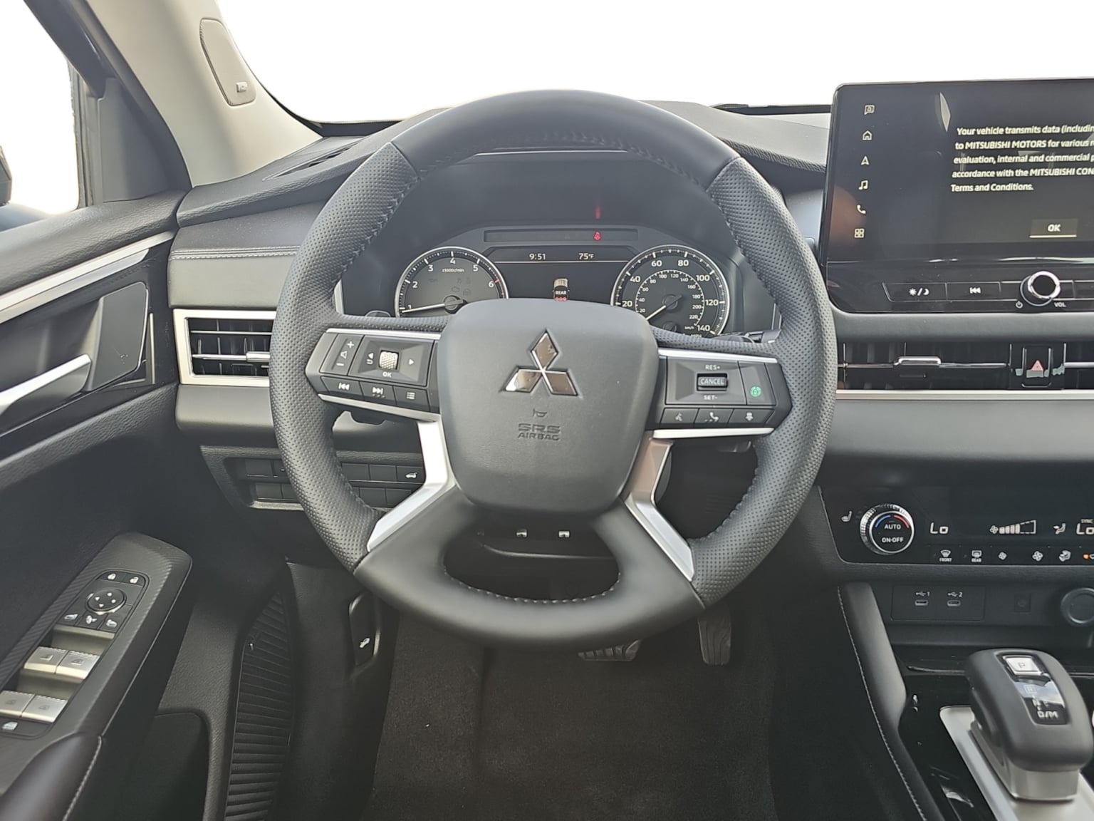 2026 Mitsubishi Outlander SE - Photo 13
