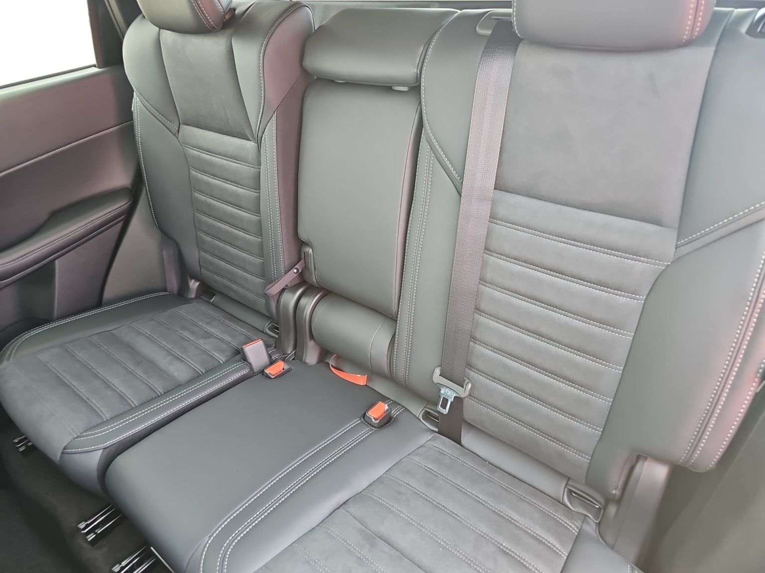 2026 Mitsubishi Outlander SE - Photo 16