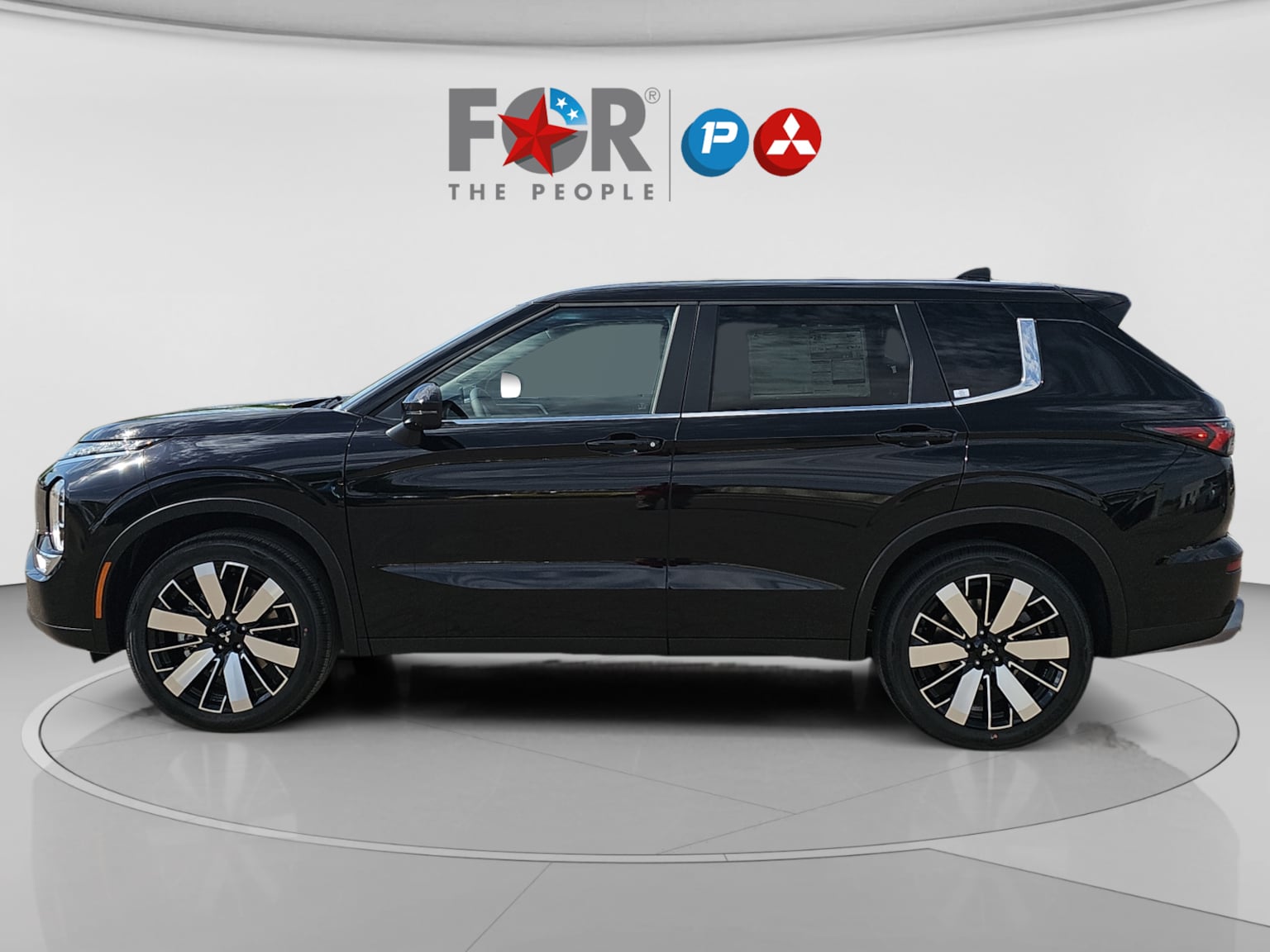2026 Mitsubishi Outlander SE - Photo 2