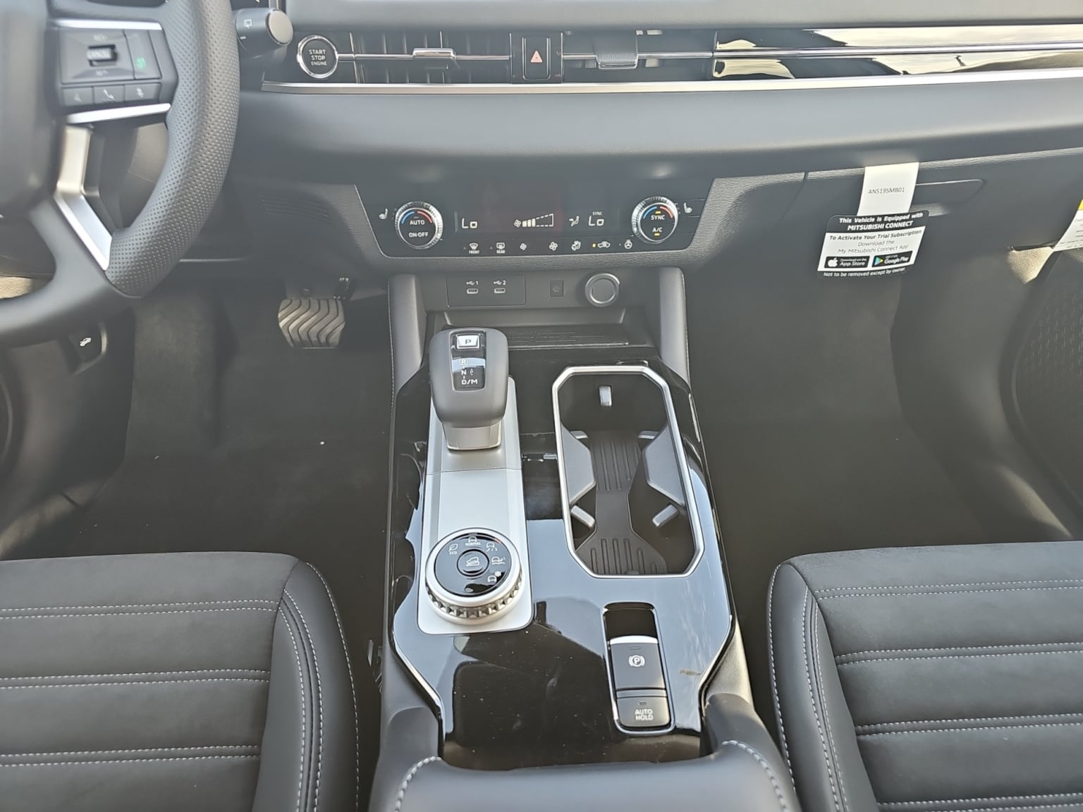 2026 Mitsubishi Outlander SE - Photo 15