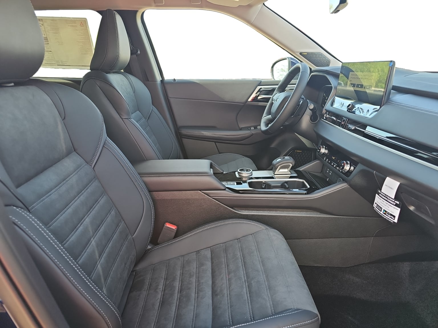2026 Mitsubishi Outlander SE - Photo 17