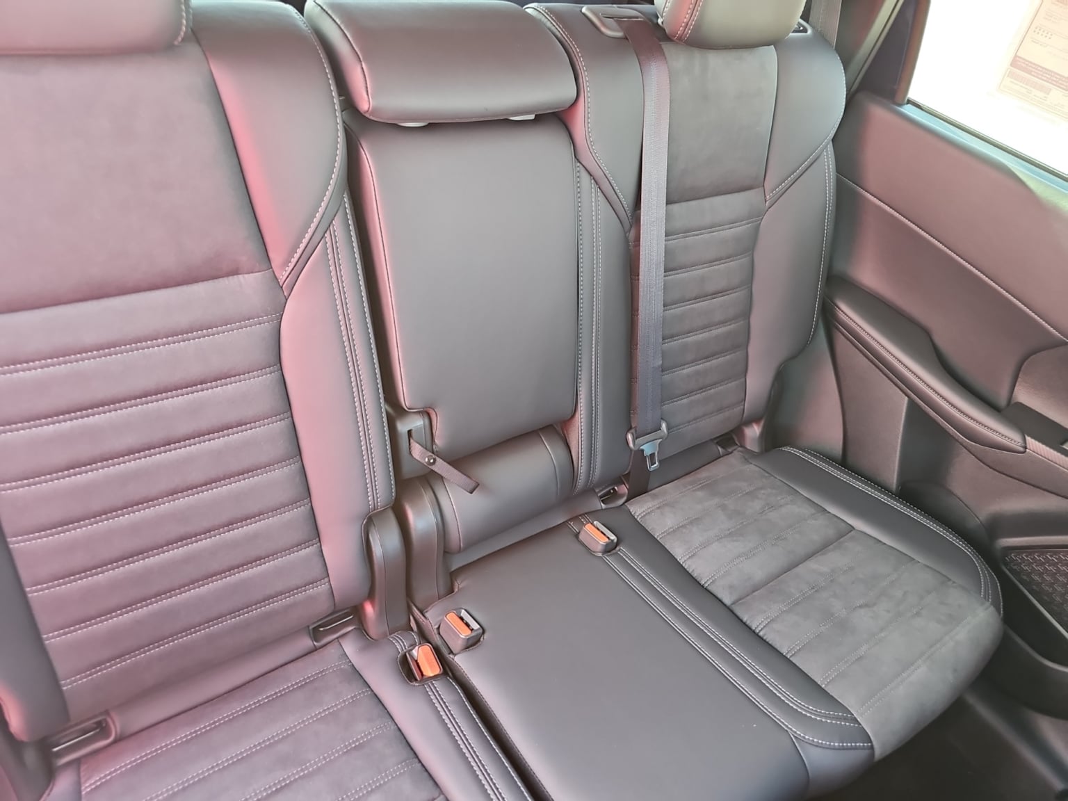 2026 Mitsubishi Outlander SE - Photo 18