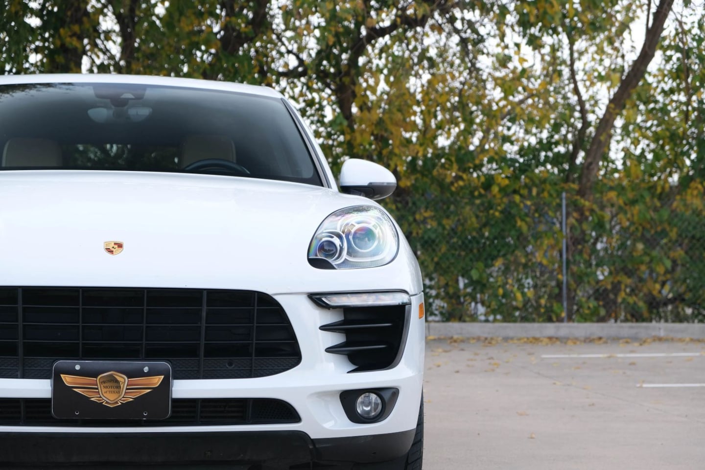 2018 Porsche Macan photo 2