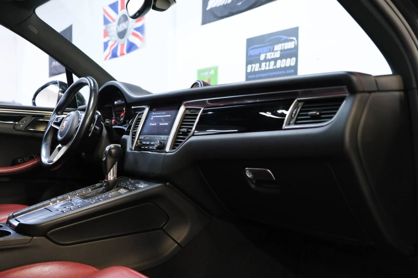 2018 Porsche Macan S - Photo 27