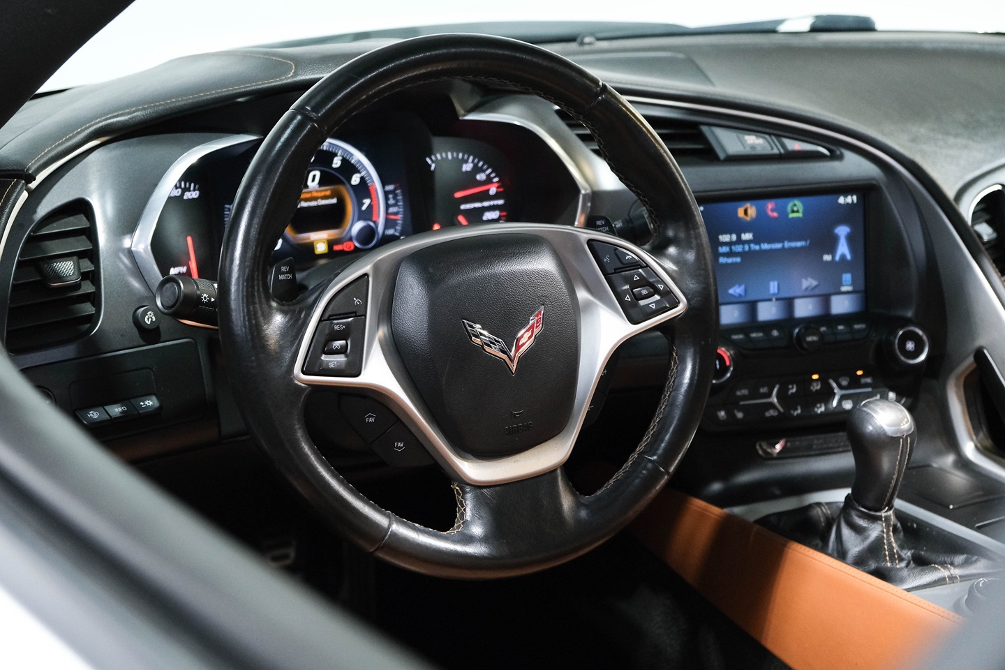 2015 Chevrolet Corvette Z51 - Photo 23