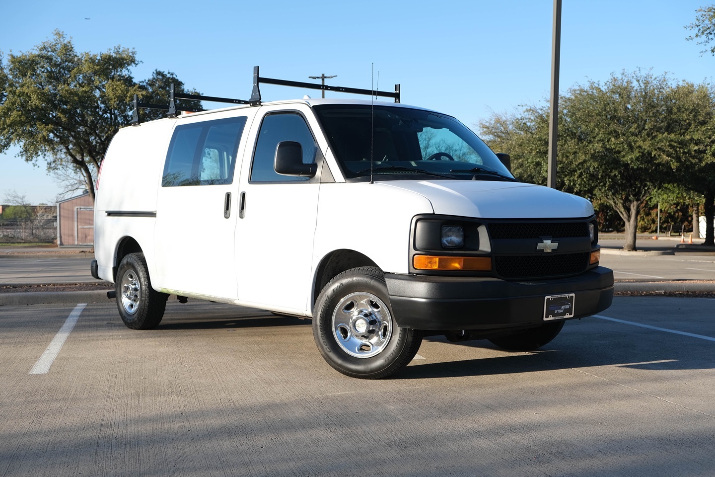 2014 Chevrolet Express Cargo Work Van - Photo 3