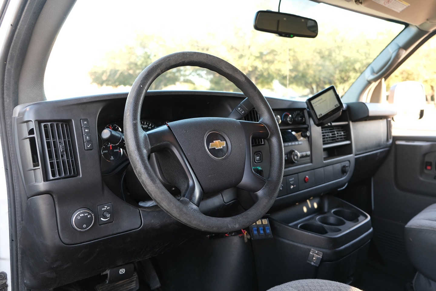 2014 Chevrolet Express Cargo Work Van - Photo 20
