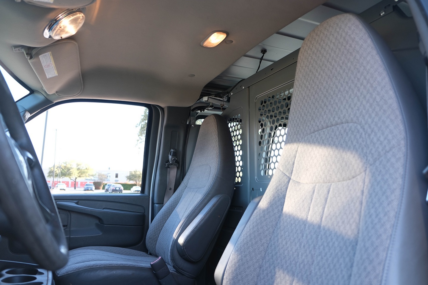 2014 Chevrolet Express Cargo Work Van - Photo 22