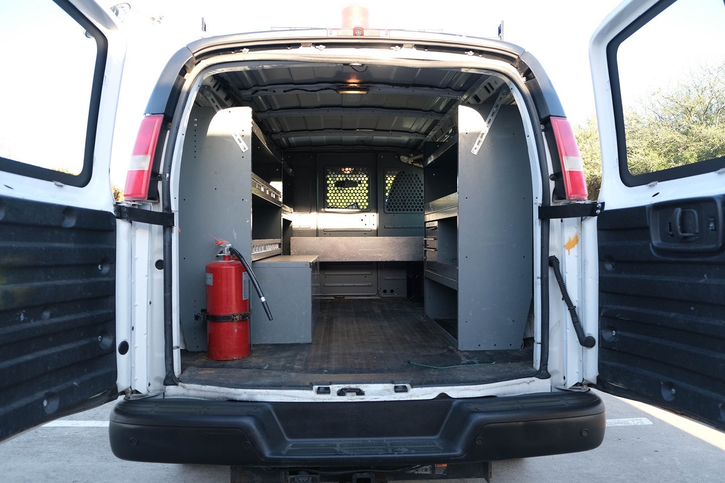 2014 Chevrolet Express Cargo Work Van - Photo 24