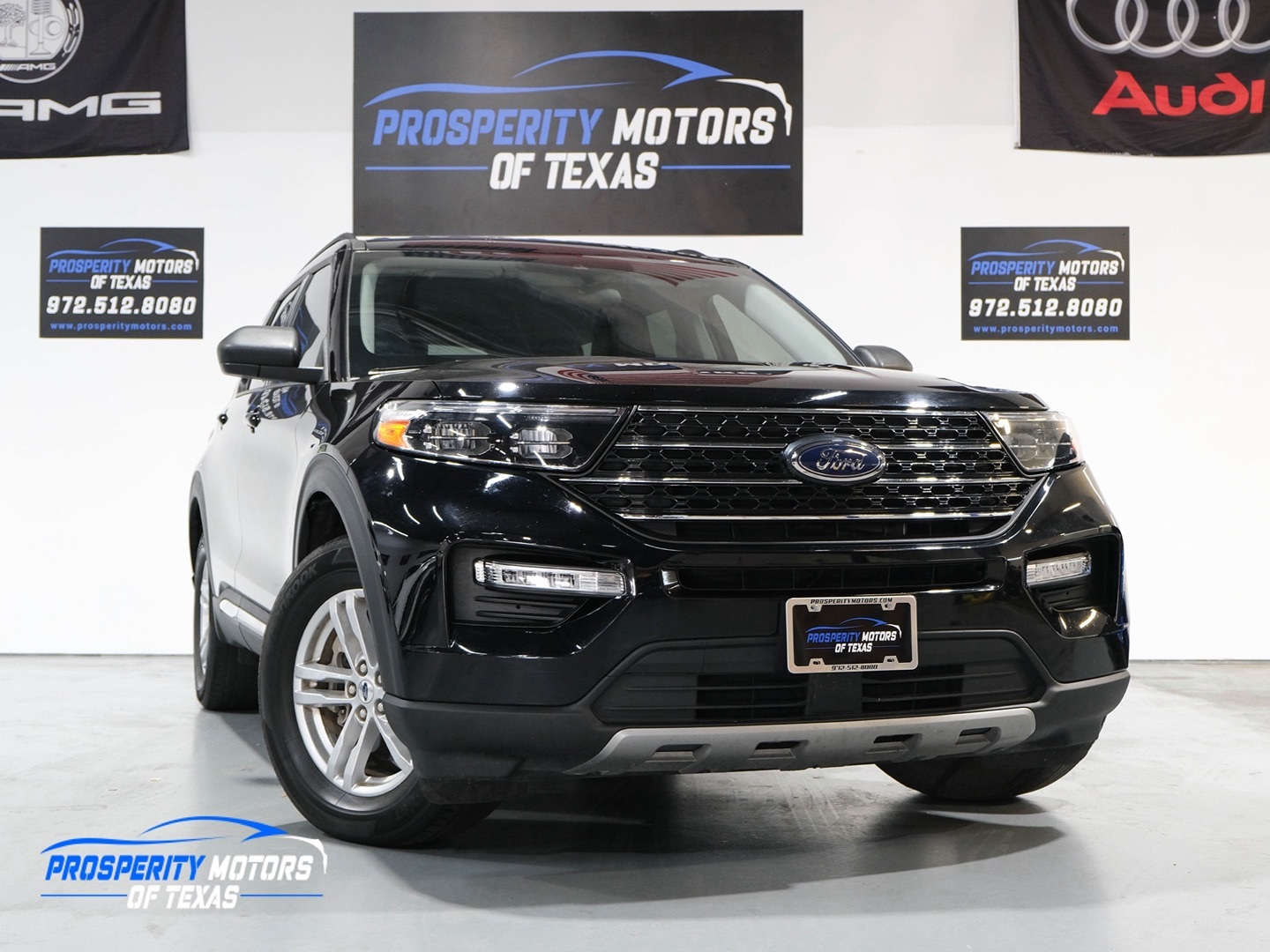 2023 Ford Explorer XLT 4WD's photo