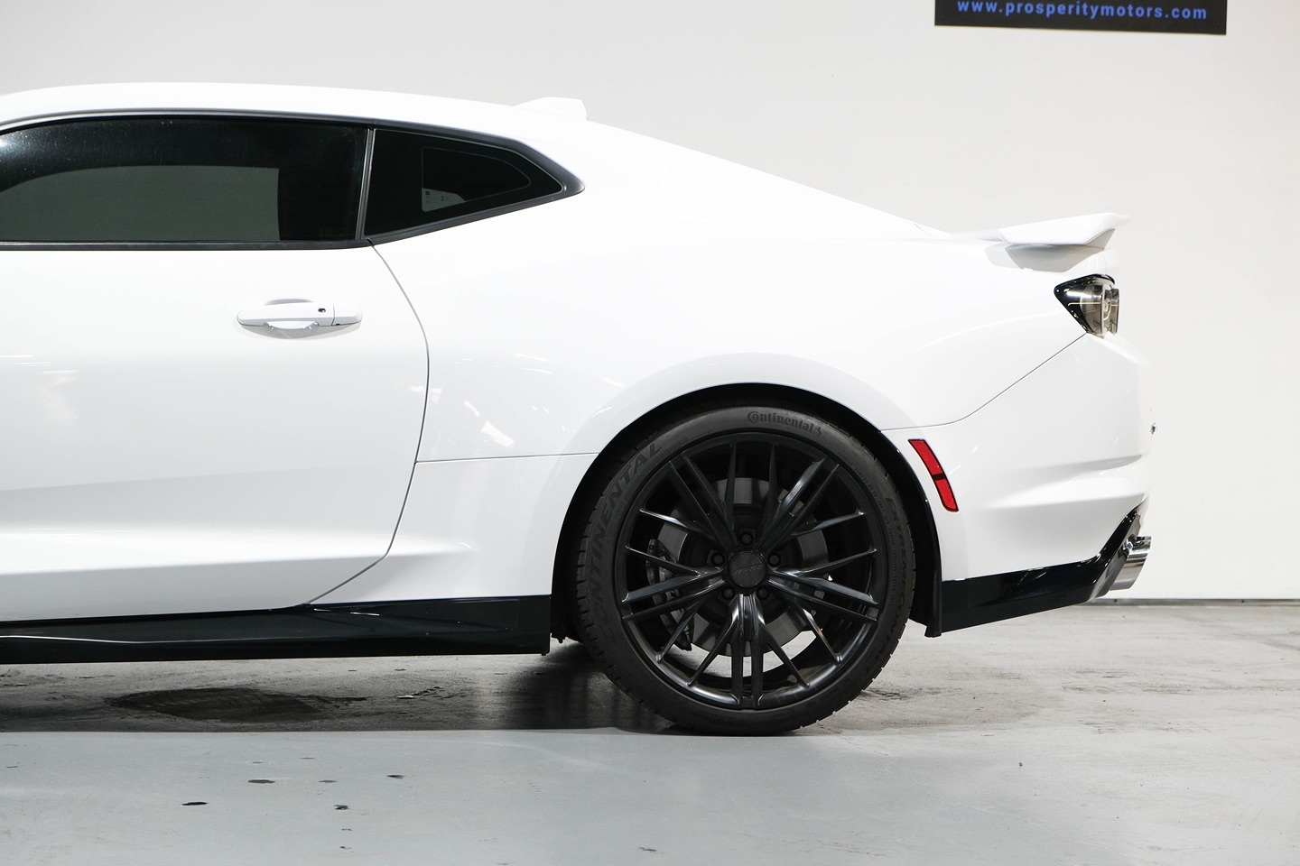 2021 Chevrolet Camaro ZL1 - Photo 8