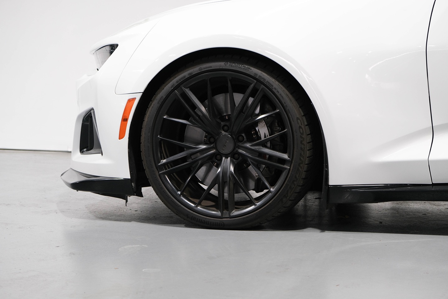 2021 Chevrolet Camaro ZL1 - Photo 9