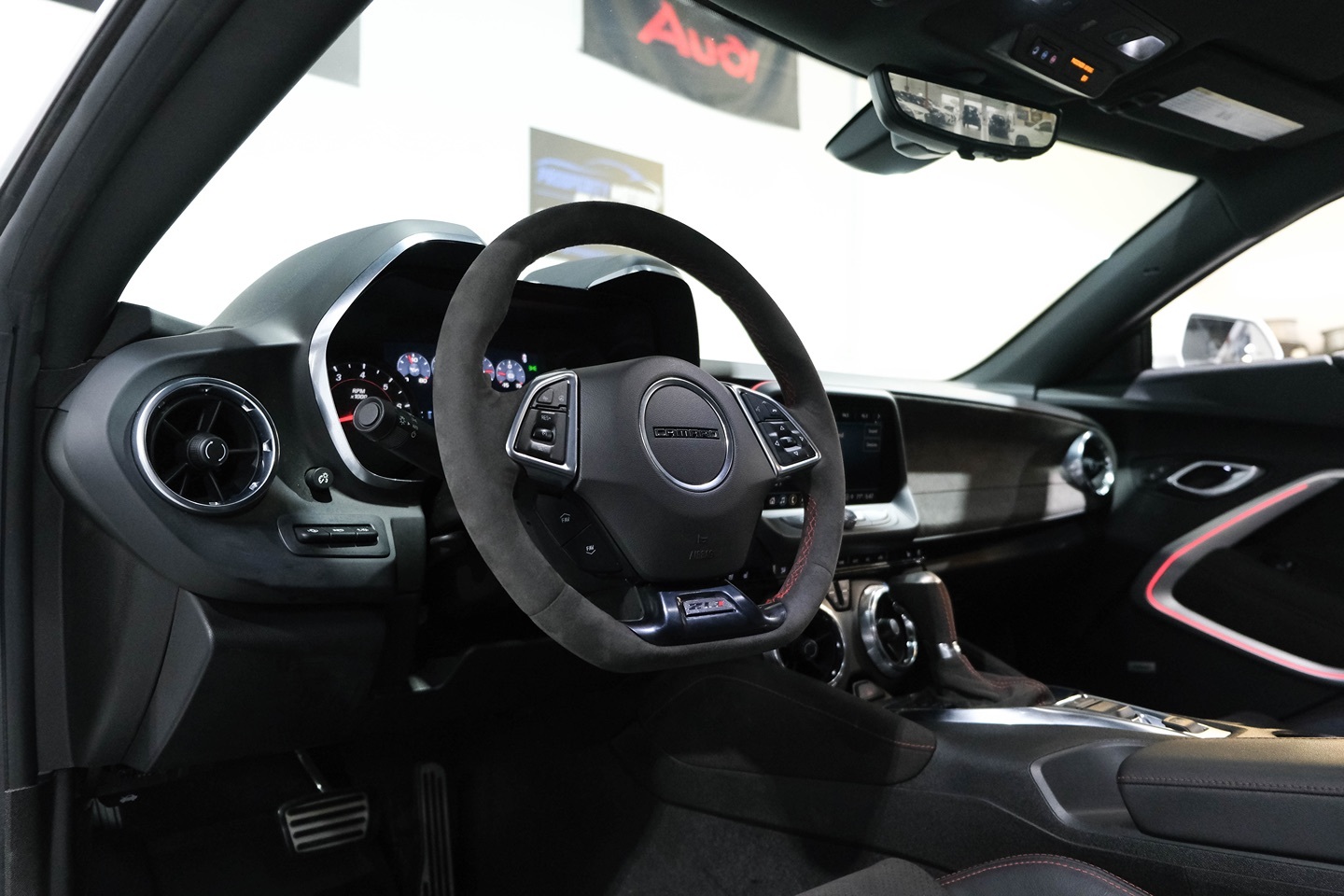 2021 Chevrolet Camaro ZL1 - Photo 19
