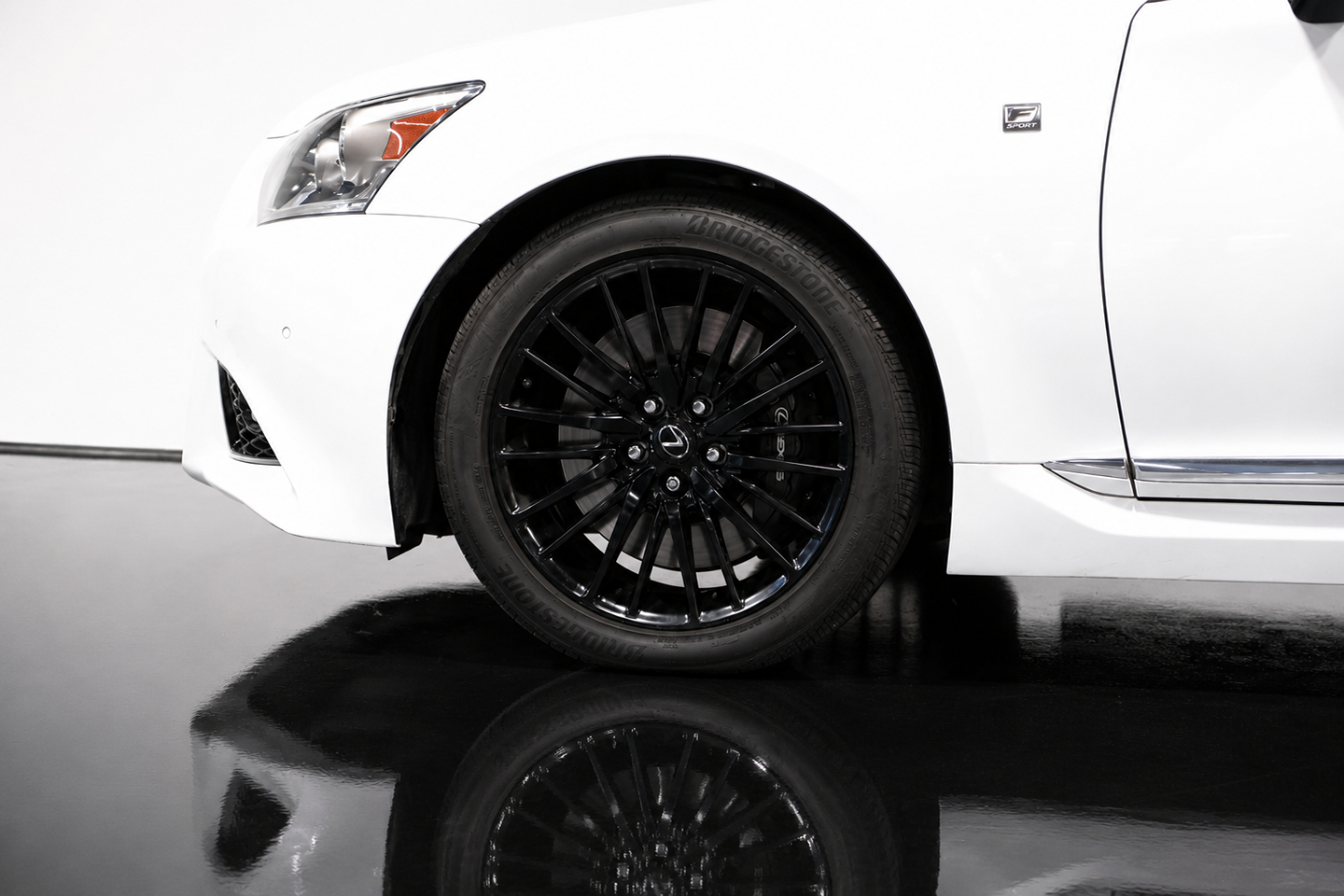 2015 Lexus LS Crafted Line - Photo 4