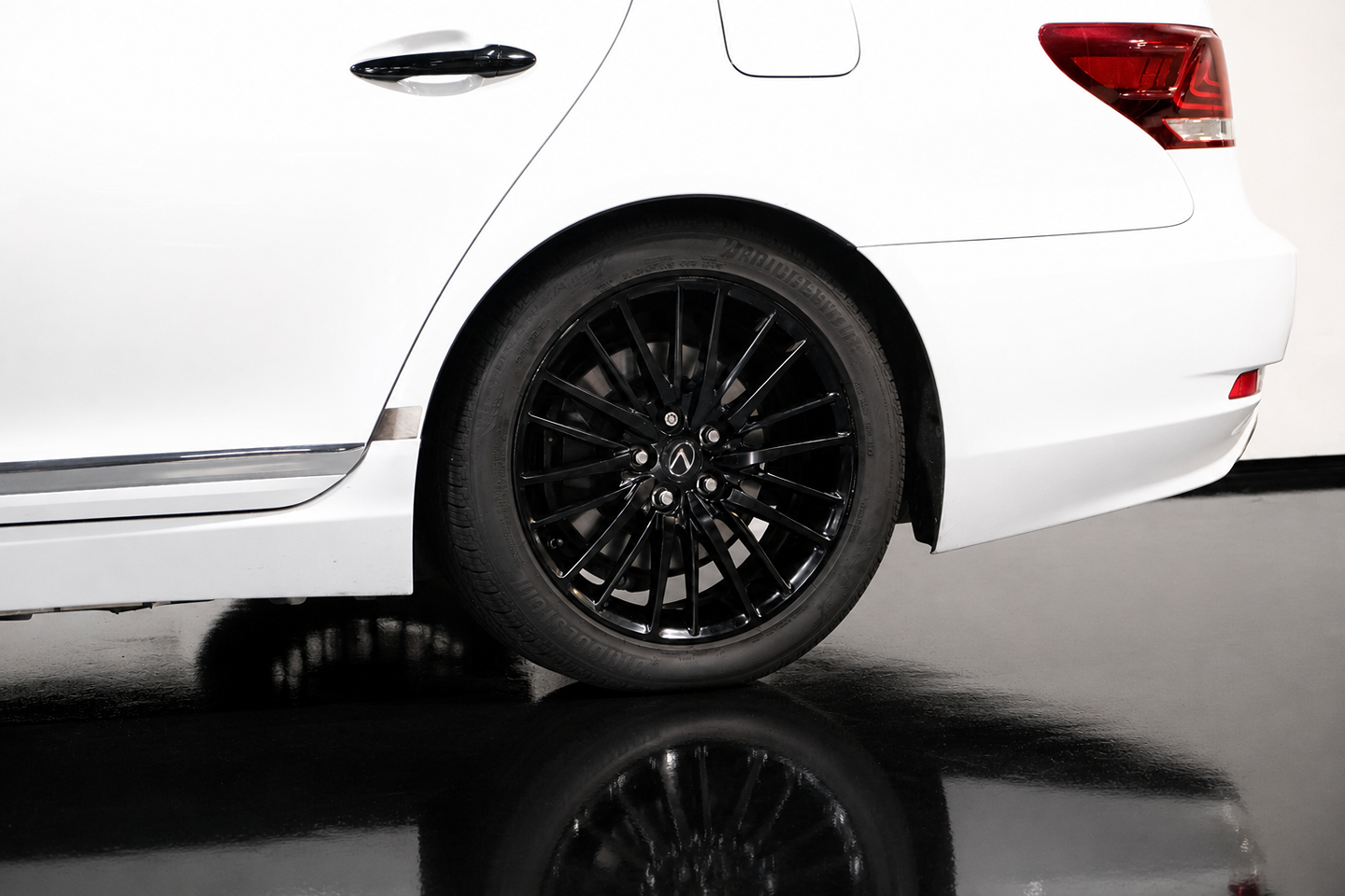2015 Lexus LS Crafted Line - Photo 12