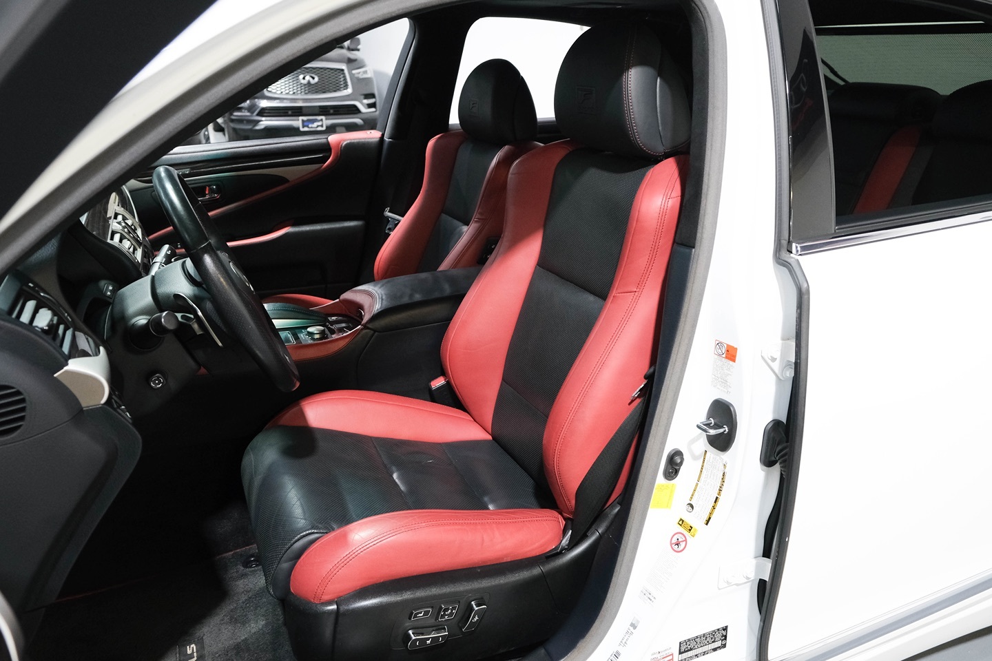 2015 Lexus LS Crafted Line - Photo 19