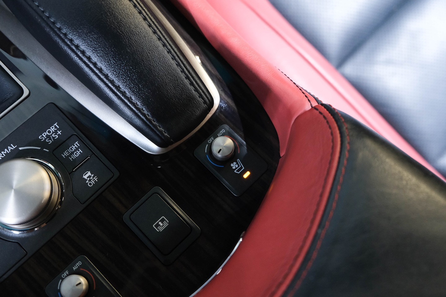 2015 Lexus LS Crafted Line - Photo 45