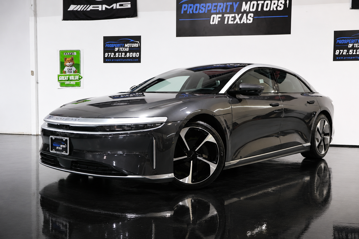 2023 Lucid Air Touring's photo