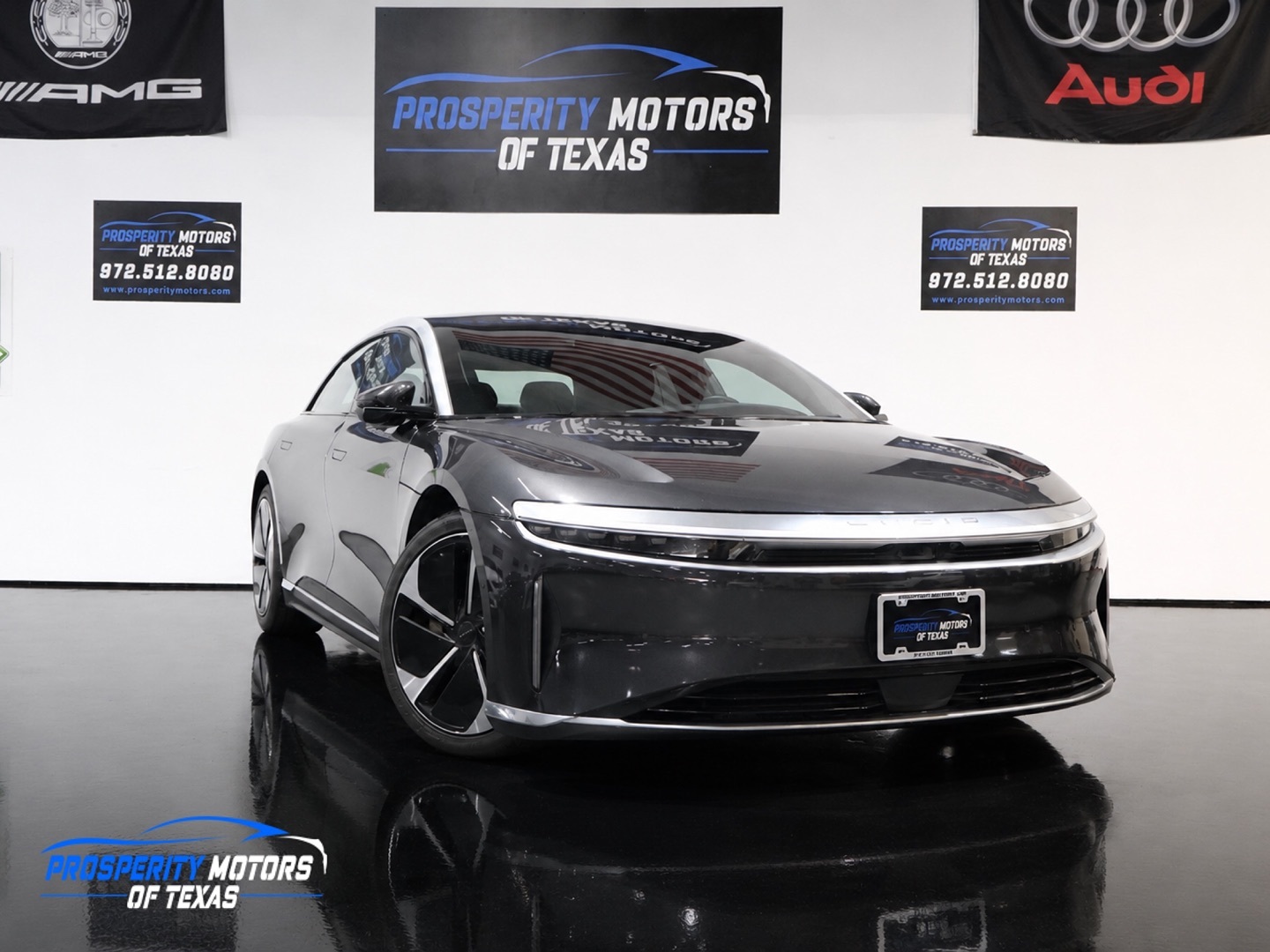 2023 Lucid Air Touring's photo