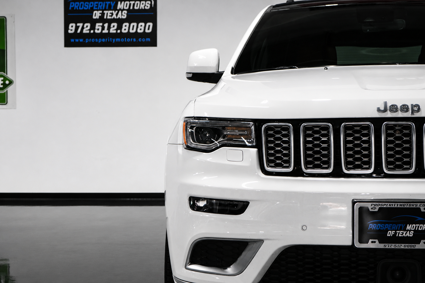 Photo 8 of this Jeep Grand Cherokee