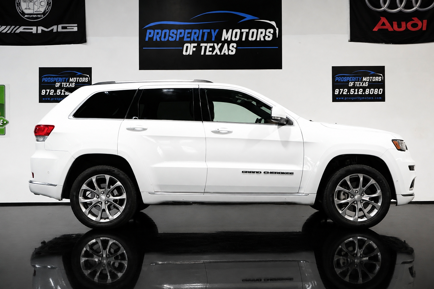 Photo 12 of this Jeep Grand Cherokee
