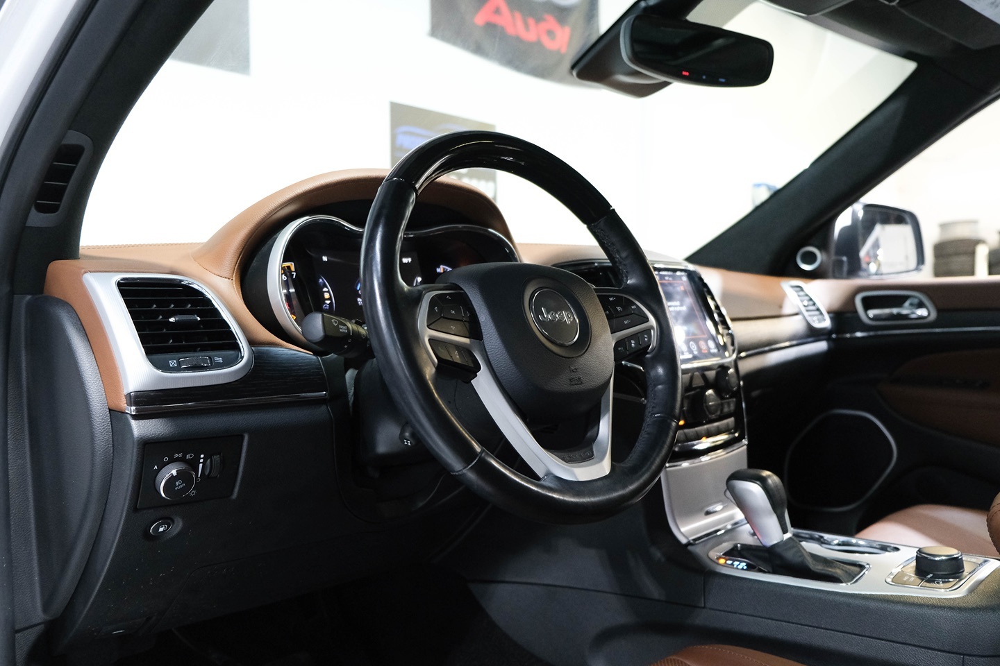 Photo 22 of this Jeep Grand Cherokee