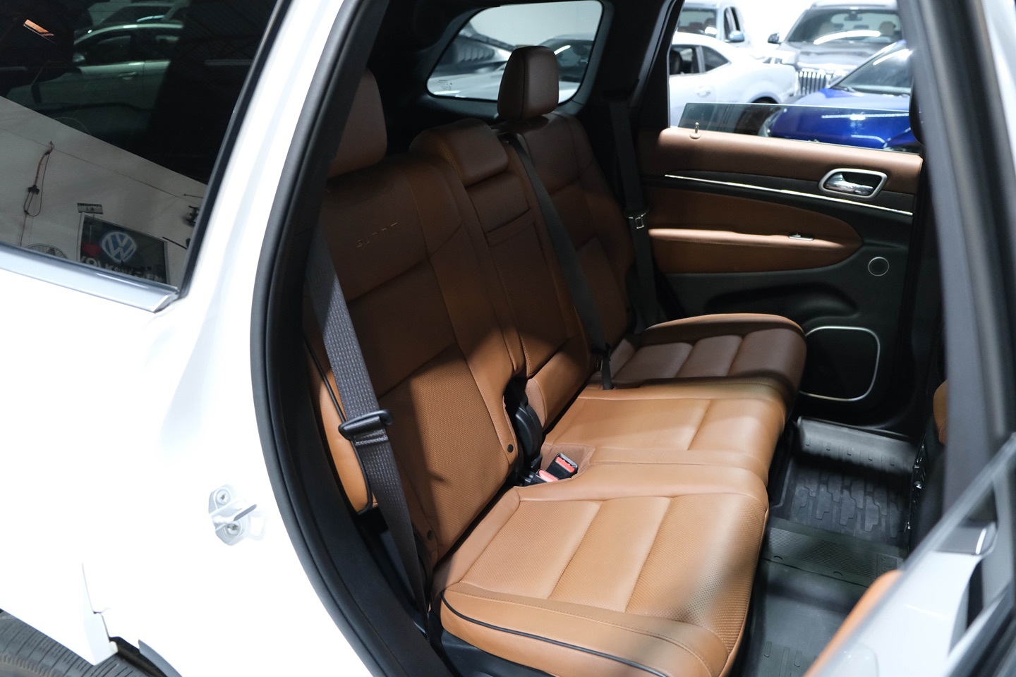 Photo 29 of this Jeep Grand Cherokee