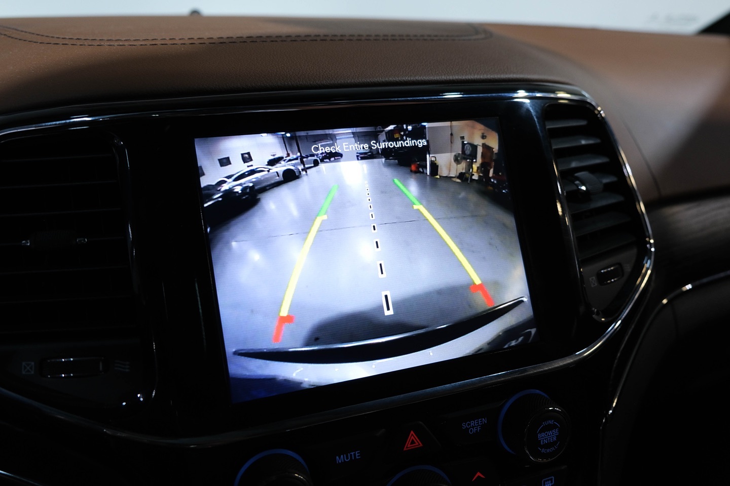 Photo 41 of this Jeep Grand Cherokee