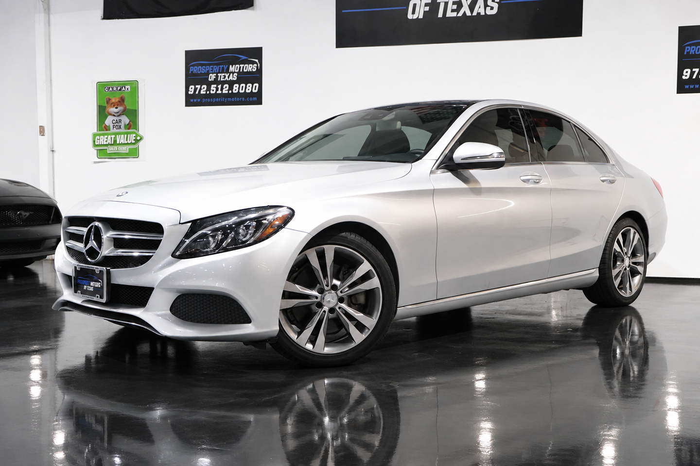Photo 5 of this Mercedes-Benz C 300