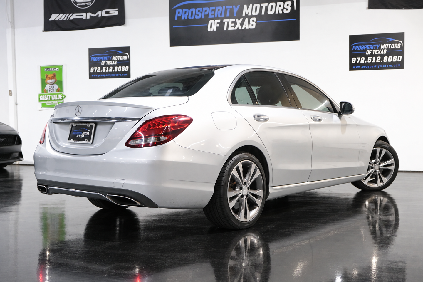 Photo 15 of this Mercedes-Benz C 300