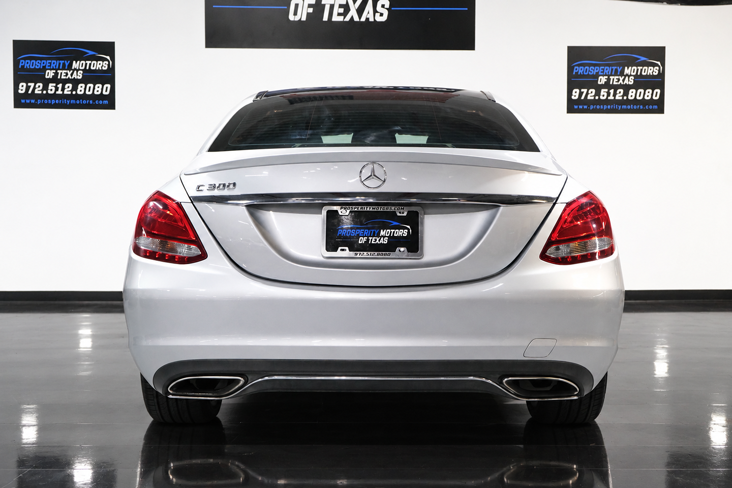 Photo 16 of this Mercedes-Benz C 300