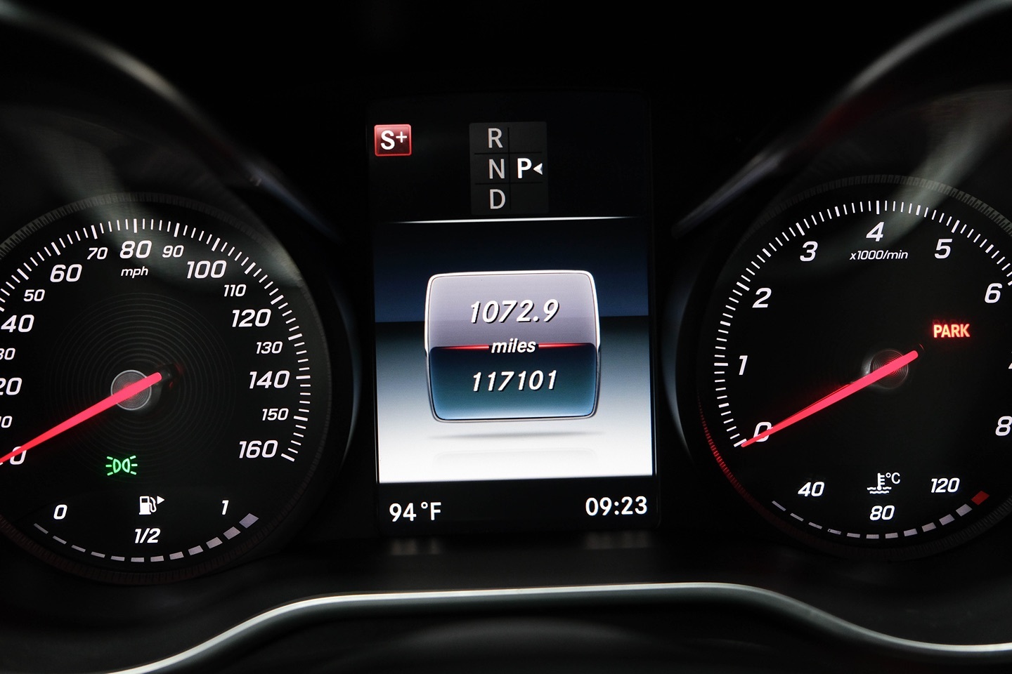 Photo 36 of this Mercedes-Benz C 300