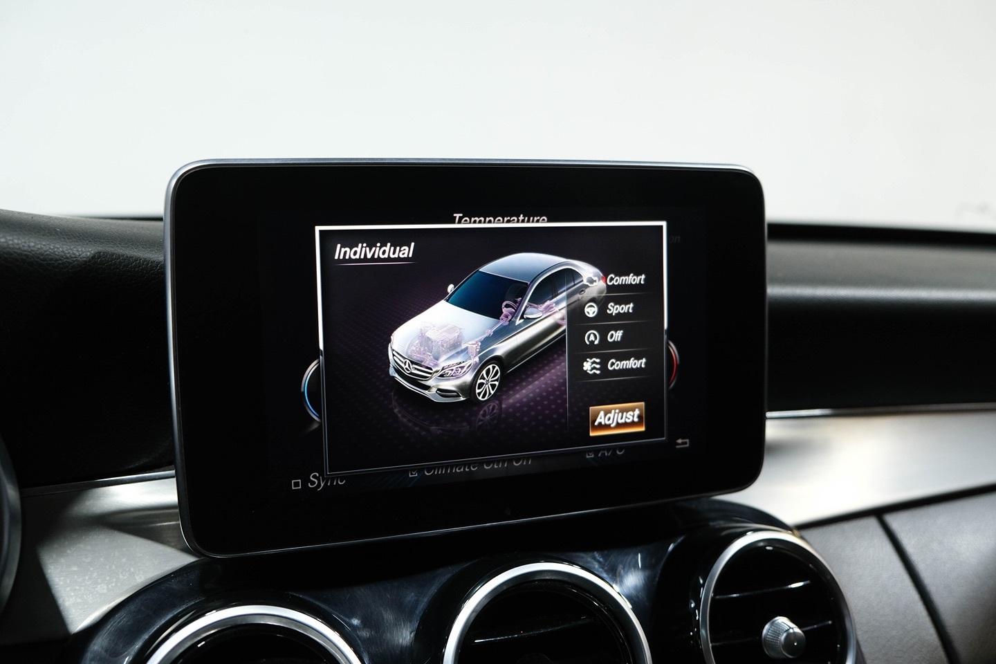 Photo 43 of this Mercedes-Benz C 300